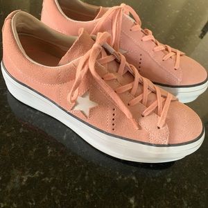 Converse platform shoes ladies size 8 peach color